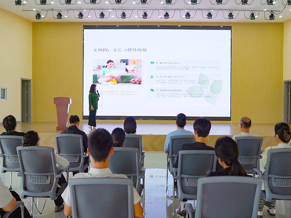 海南问题青少年管教学校怎么联系?本地寄宿培育机构选择指南